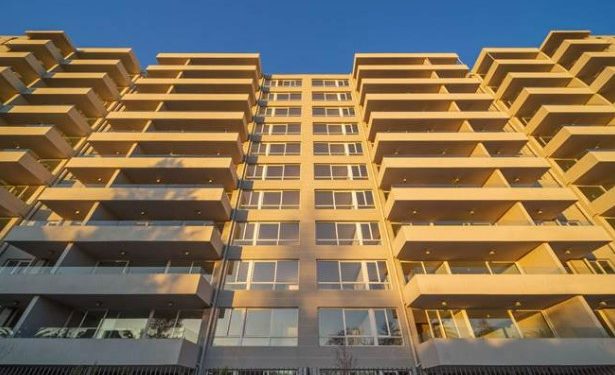 Corte Suprema ratifica que arriendos por día no están prohibidos en reglamento de copropiedad