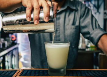 [Opinión] Janet Cosio: «Día del Pisco, producto chileno con denominación de origen»