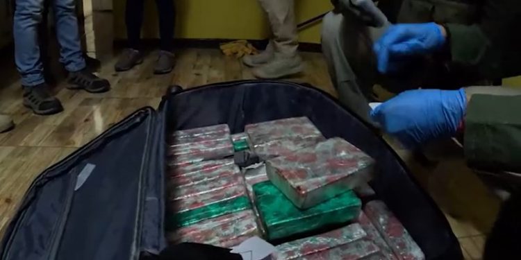 Agente encubierto fue clave para detener banda que exportaba droga por Puerto de San Antonio