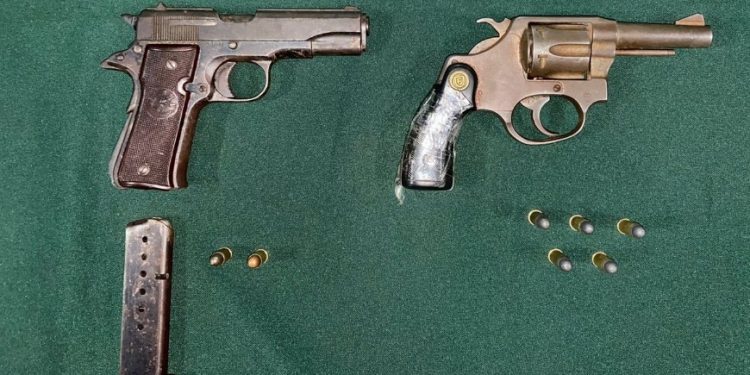 Viña del Mar: Detienen a sujetos armados tras persecución policial