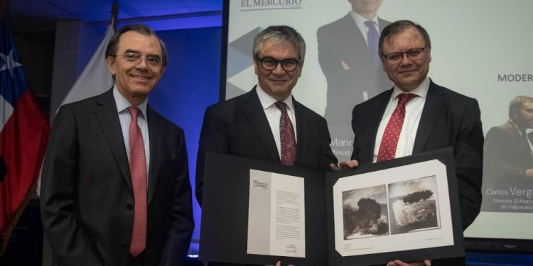 Ministro Marcel inaugura 2da versión del Programa de Educación Financiera de la UV