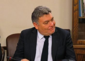 Diputado Venegas llama a «humanizar» discusión por salario mínimo