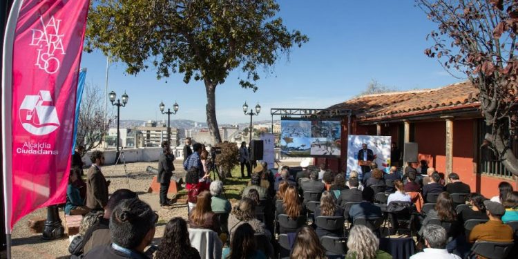 Subsecretario Cataldo lanza en el Barrio Puerto el programa Revive Valparaíso