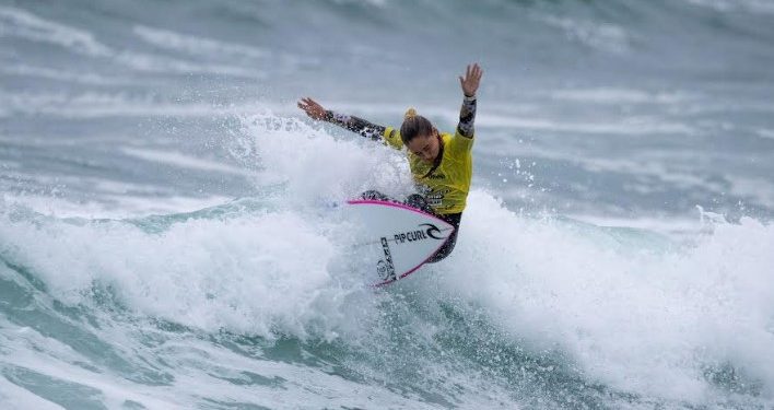 Promesas del surf chileno destacan en competencias nacionales e internacionales