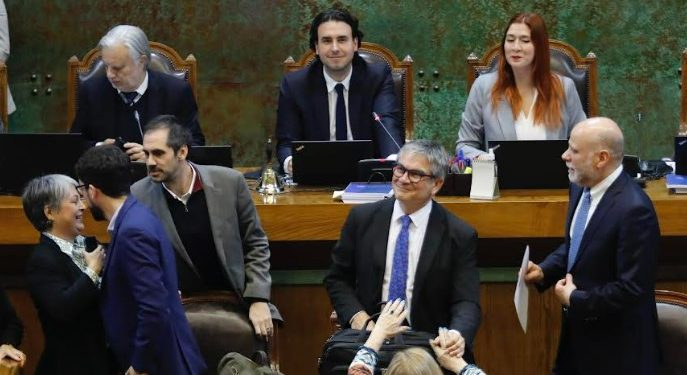 Proyecto que aumenta el salario mínimo gradualmente hasta 500 mil será ley