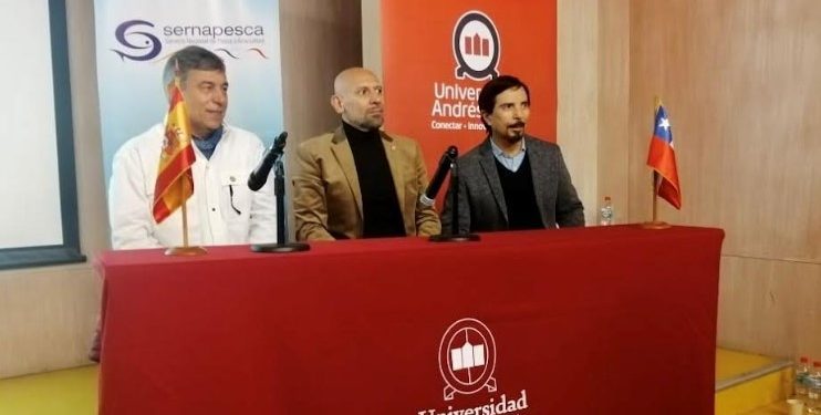 Unab y Sernapesca organizan taller sobre la influenza aviar