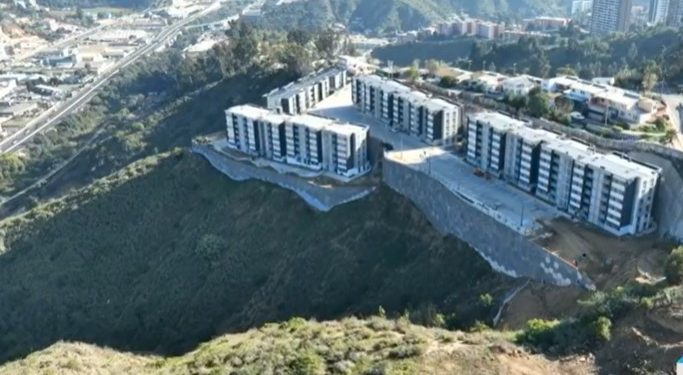 Polémica por construcción de edificios cerca de acantilado en Viña del Mar