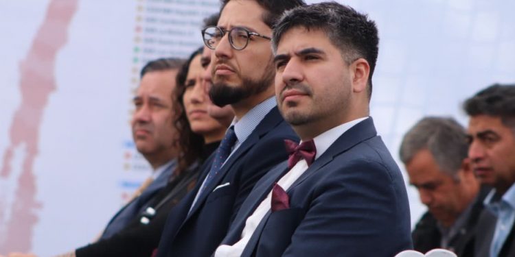 Diputado Lagomarsino oficia a Mineduc por suspensión de clases de 27 colegios en Valparaíso