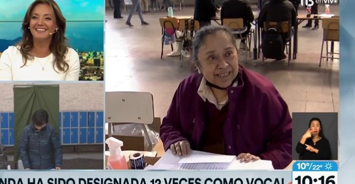 Ciudadana debió ser vocal de mesa por doceava vez en Santiago