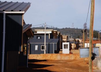 Vecinos han esperado 9 años por viviendas tras incendio de 2014 en Valparaíso