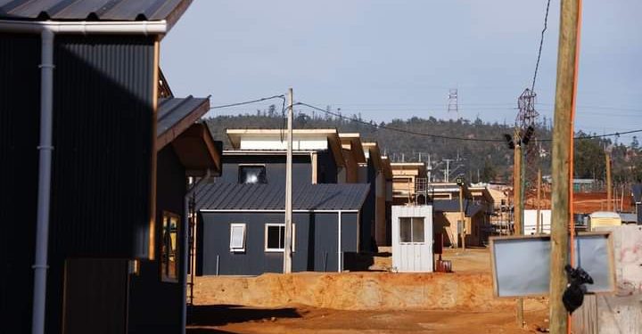 Vecinos han esperado 9 años por viviendas tras incendio de 2014 en Valparaíso
