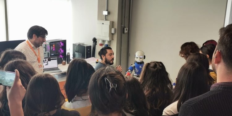 USM lanza iniciativa para acercar la ciencia a escolares de la región