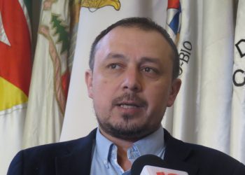 Diputado Cuello acusa intromisión de la embajada de EE.UU. en favor de Isapres