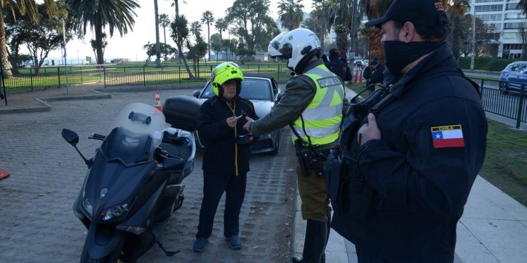 Viña del Mar: Fiscalizaciones permiten sacar de circulación a 30 motos sin papeles