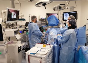 Especialistas del Hospital Biprovincial Quillota Petorca desarrollan cirugías mínimamente invasivas