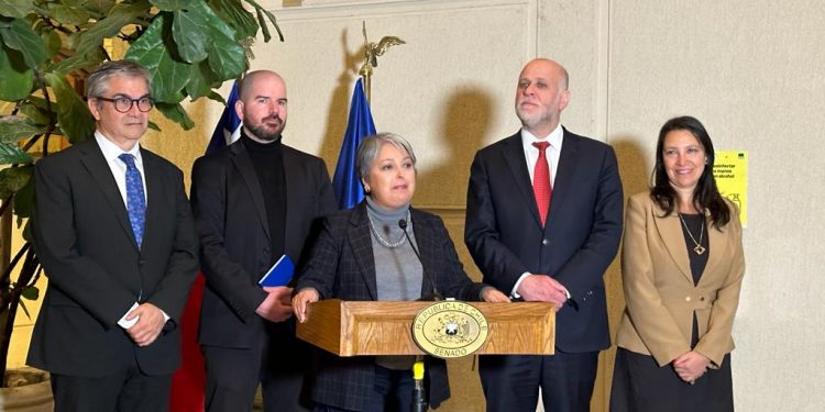 Senado despacha a ley proyecto que aumenta el Bono Invierno