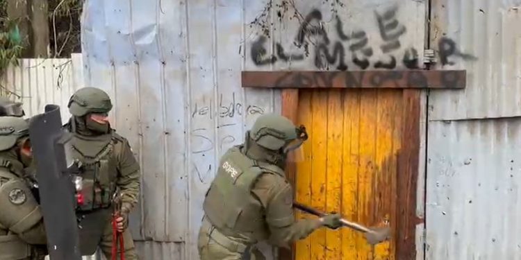 Desbaratan clan familiar que traficaba drogas en Forestal Alto