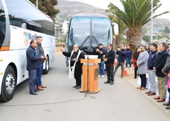 Gobierno Regional invierte 261 millones en dos buses para estudiantes de Papudo