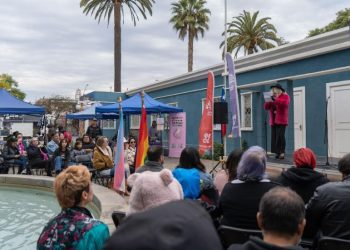 Con izamiento de bandera y actividades se celebró el Día Internacional del Orgullo LGTBIQ+ en Quilpué