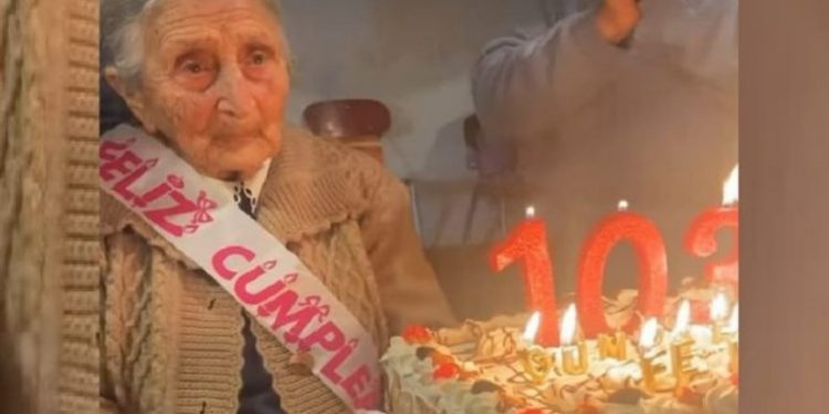 La Ligua: Mujer celebró sus 103 años, dice que «está bien todavía»
