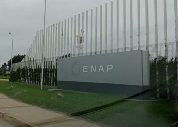 SMA formula cargo grave contra ENAP por superar límite de emisiones