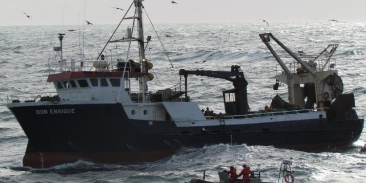 Sernapesca y Future of Fish firman convenio para apoyar modernización del sector artesanal