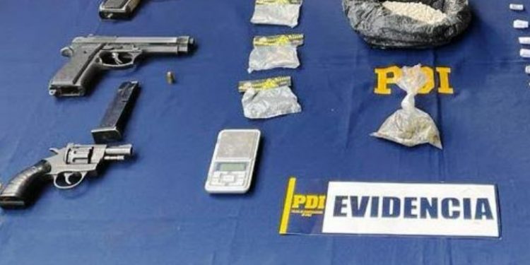 Calera: Detienen a individuo por porte ilegal de armas y microtráfico