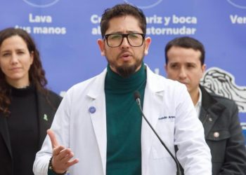 Diputados UDI, DC y Republicanos piden salida de subsecretario Araos