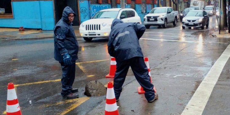 Equipos de Esval se mantienen en alerta preventiva ante sistema frontal