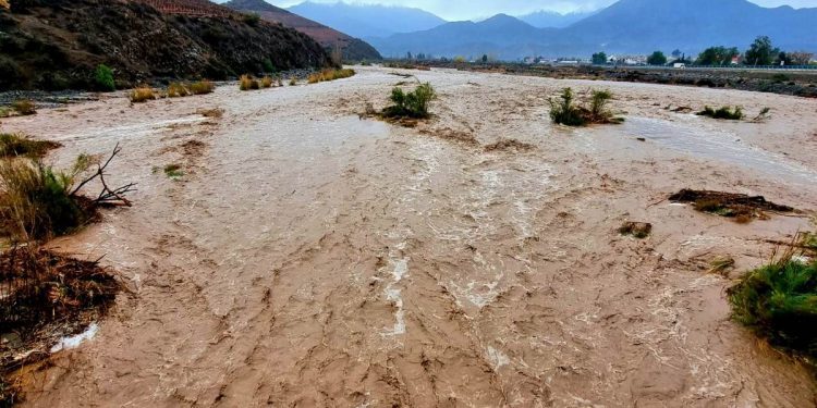 Esval retoma producción de agua potable en Los Andes