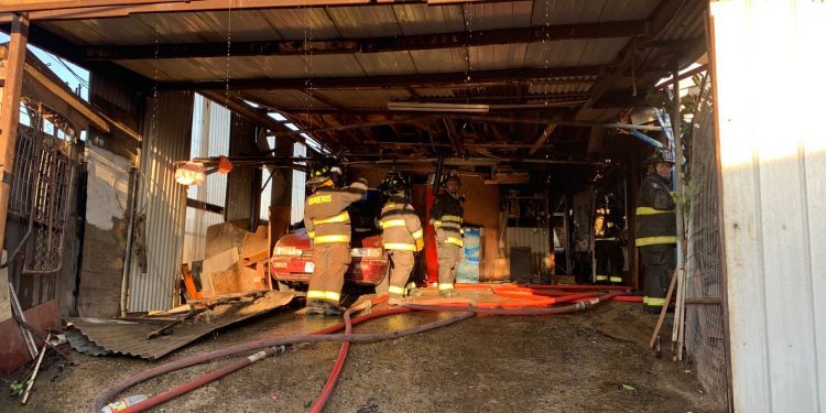 Dos casas resultan quemadas en incendio en Achupallas