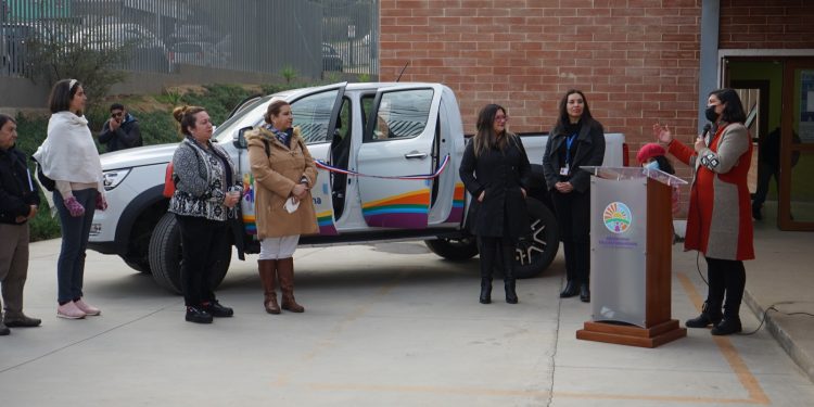 Villa Alemana: Entregan nuevo vehículo para fortalecer salud municipal