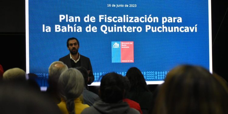 Ministros dan a conocer plan de fiscalización de industrias en Quintero-Puchuncaví