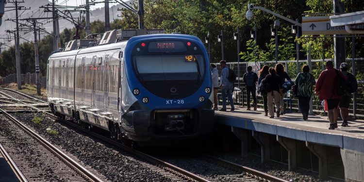 Avanza licitación para mantenimiento de estaciones EFE Valparaíso