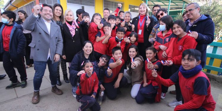 Viña del Mar: Inauguran obras de escuelas Salvador Allende y La Parva