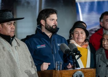 Presidente Boric llama a “no meter a todos dentro del mismo saco” por Fundaciones