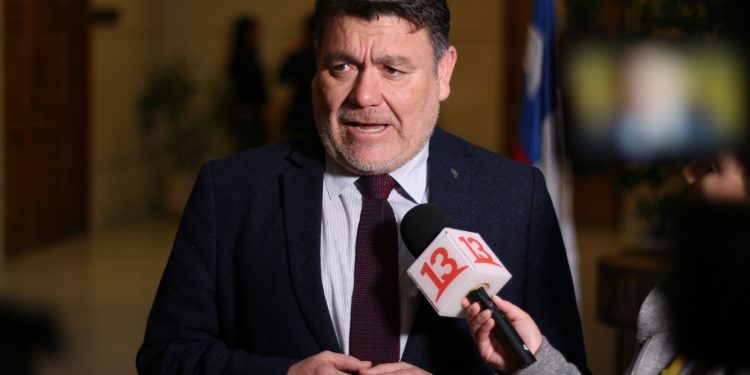 Diputado Venegas y ampliación de minera en Catemu: “1.250 personas iban a perder su trabajo»