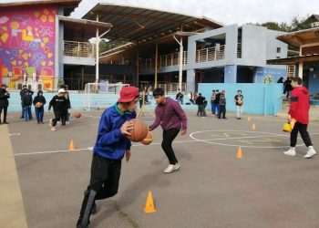UST realiza taller de básquetol inclusivo en Quilpué
