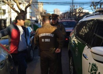 Viña del Mar: Fiscalizan a estacionadores informales de autos