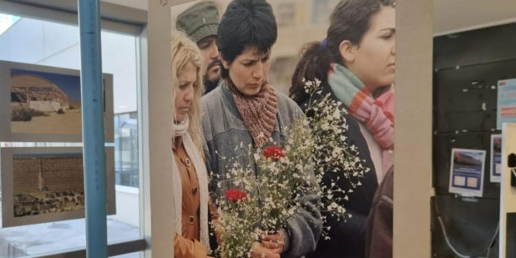 Hospital Gustavo Fricke acoge exposición fotográfica para conmemorar los 50 años del golpe