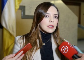 Diputada Flores denuncia que ex directora de salud involucrada en caso Sierra-Bella estaría trabajando en Servicio de Salud Viña del Mar-Quillota