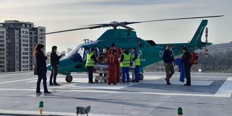 Hospital Gustavo Fricke realiza su primer traslado de paciente utilizando el helipuerto