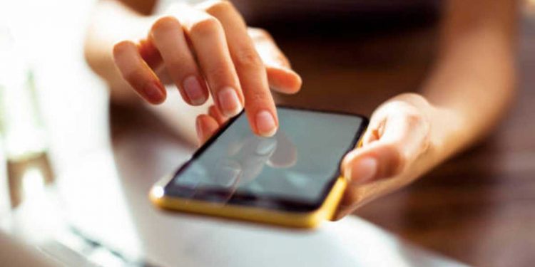 Alertan aumento del 80% en ciberataques a teléfonos inteligentes