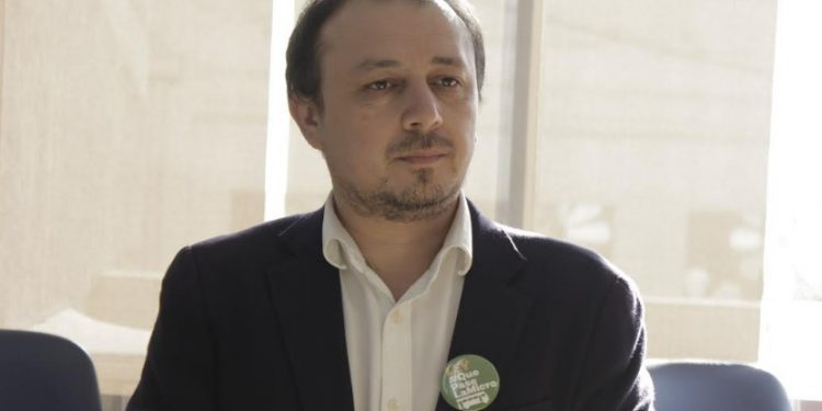 Diputado Cuello solicita mayor fiscalización a las condiciones laborales de choferes