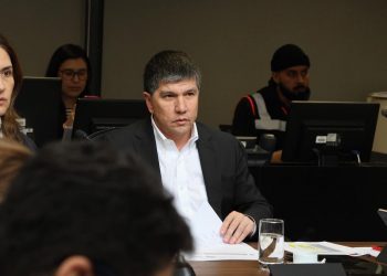 Gobierno confirma acción legal por robo de computadores