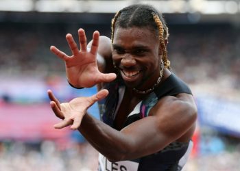 Joven atleta norteamericano rompe antiguo récord de Usain Bolt