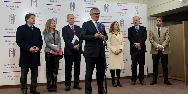 Pacto Fiscal: ministro Marcel se reúne con CPC y plantea 36 medidas para  aumentar el crecimiento