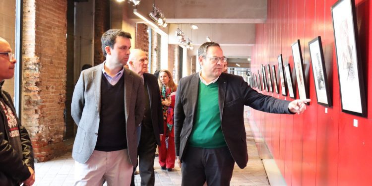 Colección de grabados del Museo Baburizza fue inaugurada en Centro de Extensión Duoc UC