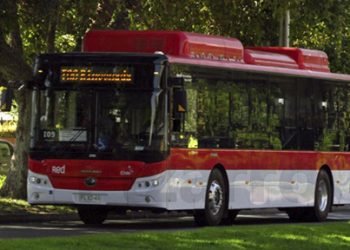 Mujer de 67 años fallece tras ser atropellada por el TranSantiago