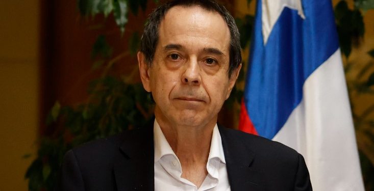 Exsubsecretario demanda al Ministerio del Trabajo por 580 millones
